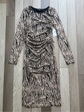 Karen Kane Printed Side Shirred Midi Mesh Dress NWT size M